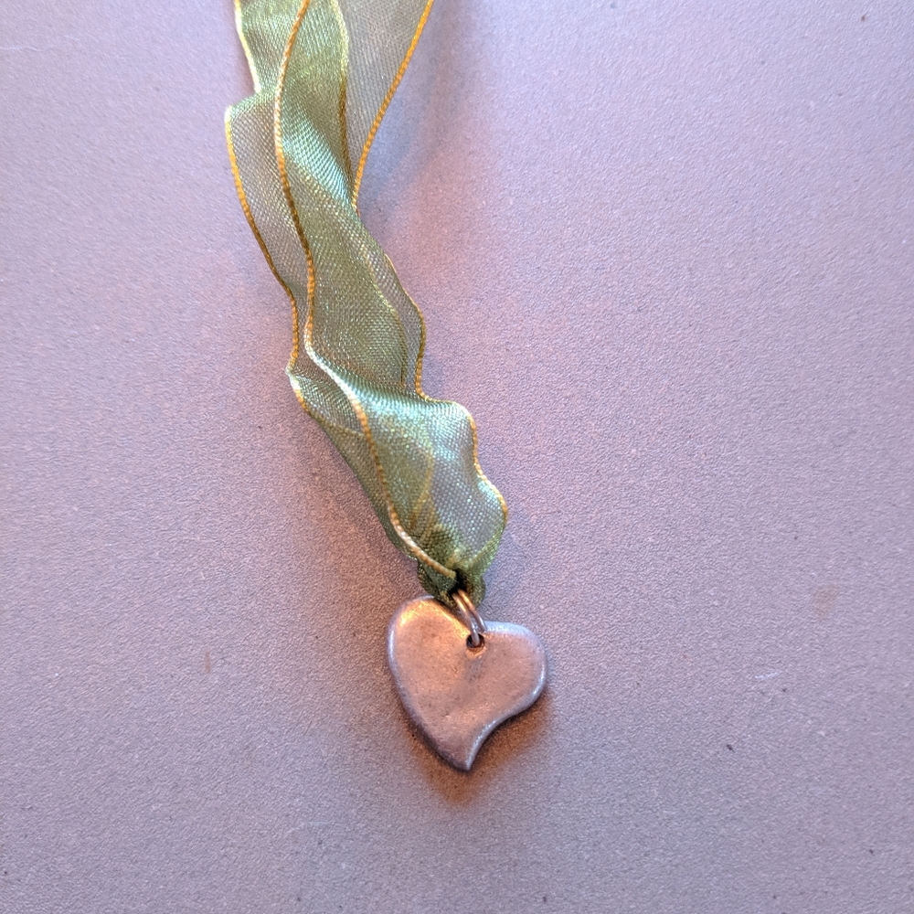 Handmade silver Heart pendant silk ribbon necklace - Picture 3 of 6